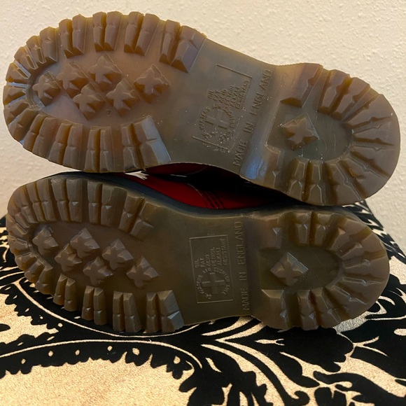 COPY - RARE Vintage Red & Black Patent Leather 10 hole Steel-toe Dr Martens Cir… - Picture 11 of 11